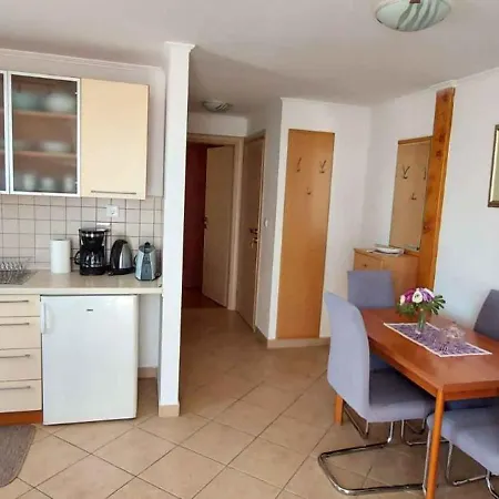 Apartment In 43519 Cavtat