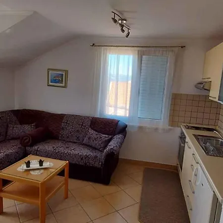 In 43519 Apartment Cavtat